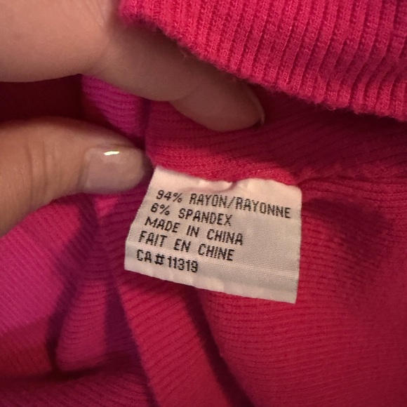 Dynamite Fuchsia Blouse - Picture 4 of 5